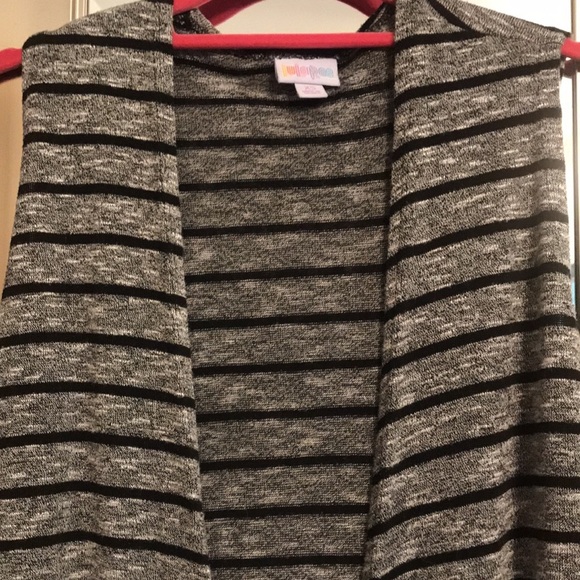 LuLaRoe XS long sweater vest/duster with large slit on each side. Grey and black - Picture 4 of 7